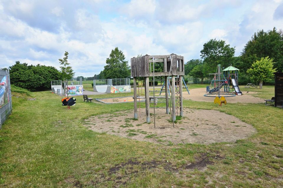 Blick auf den Spielplatz, Foto: Franziska Schwarz, Lizenz: Amt Joachimsthal (Schorfheide)